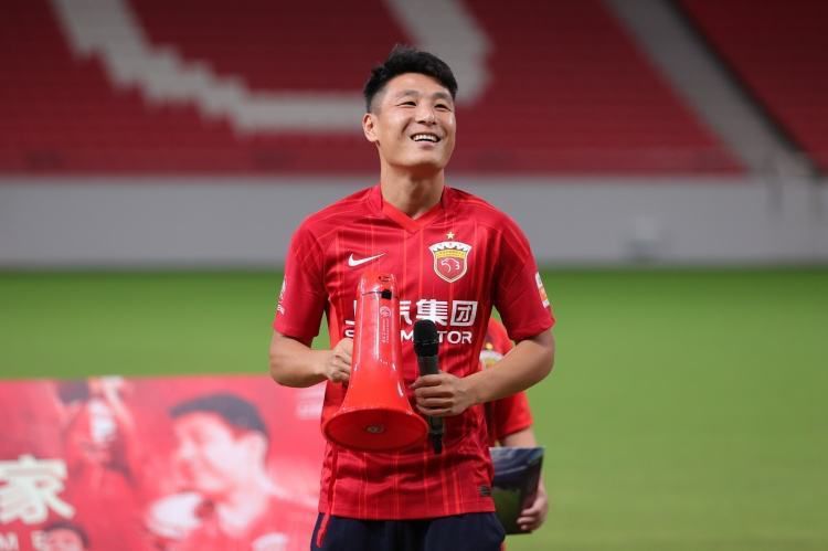 公交车被弄到高潮嗯啊视频